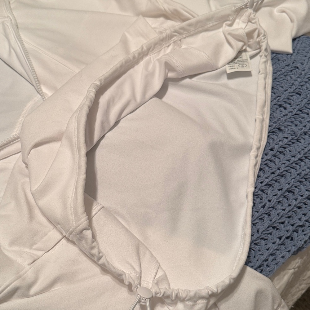 Abercrombie & Fitch White Bomber Jacket - Picture 4 of 5